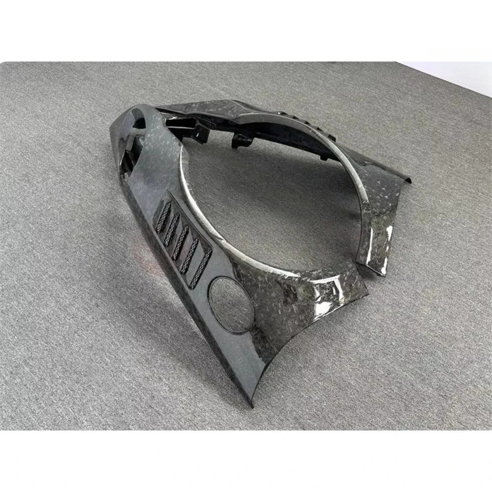 For the  911 (992) GT3RS Fender, the Carbon Fiber Forged Pattern Vent Adopts a Fender Style